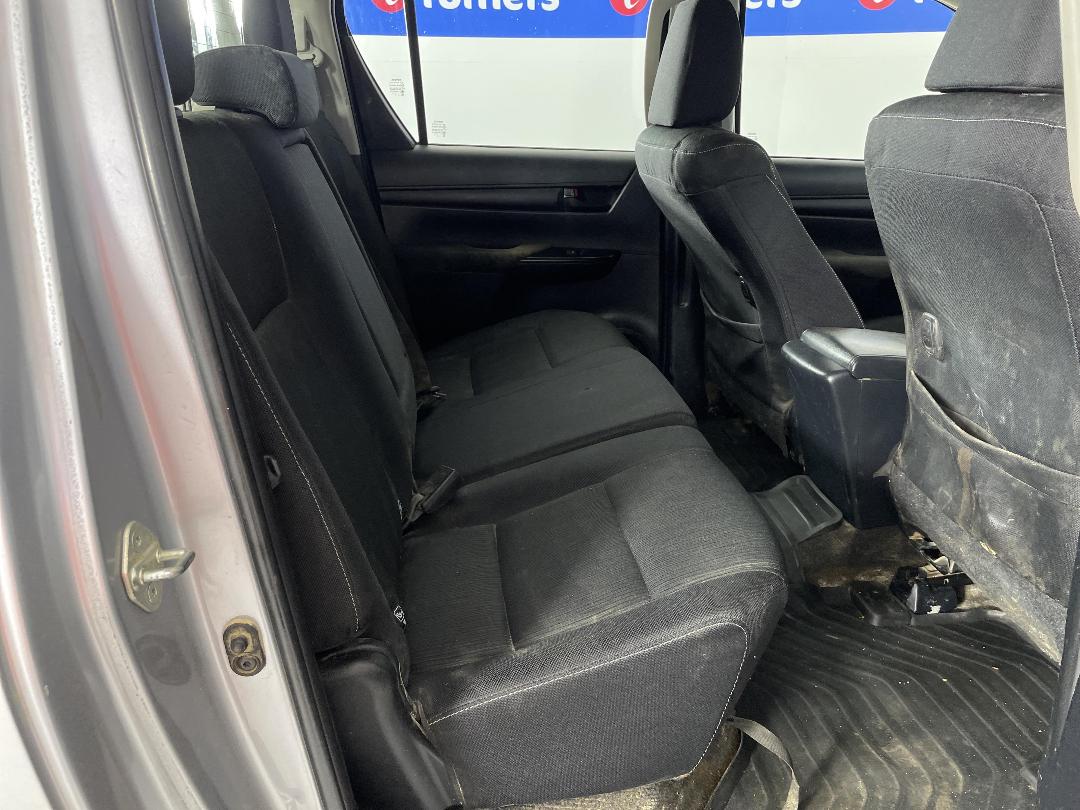 Photo '20' of Toyota Hilux