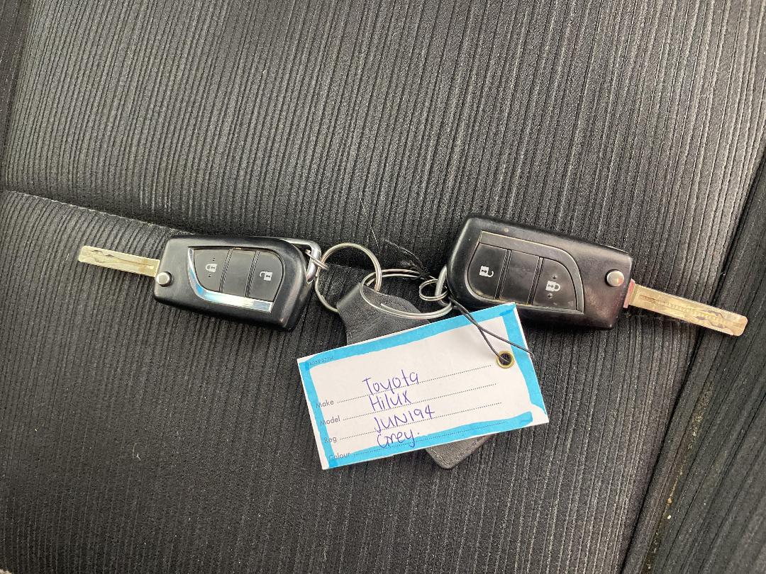 Photo '22' of Toyota Hilux