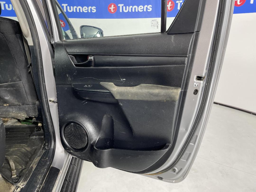 Photo '19' of Toyota Hilux