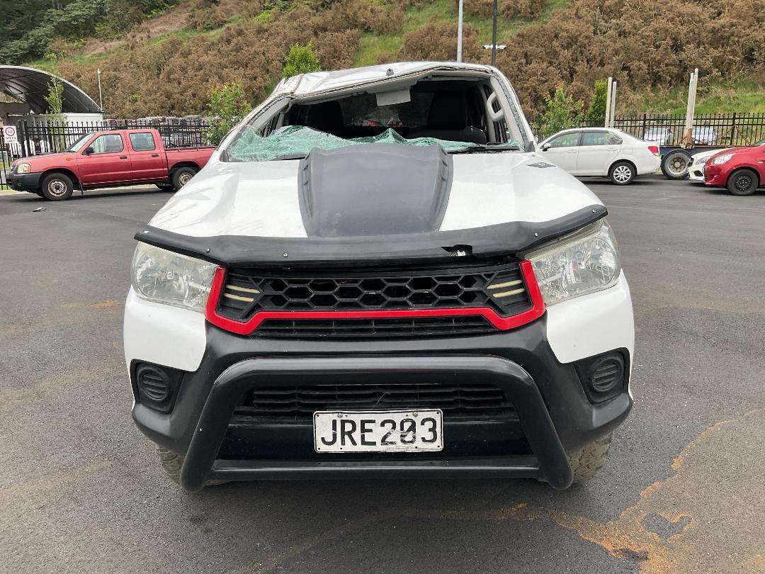 Photo '7' of Toyota Hilux SR TD DC Photo '7' of Toyota Hilux SR TD DC