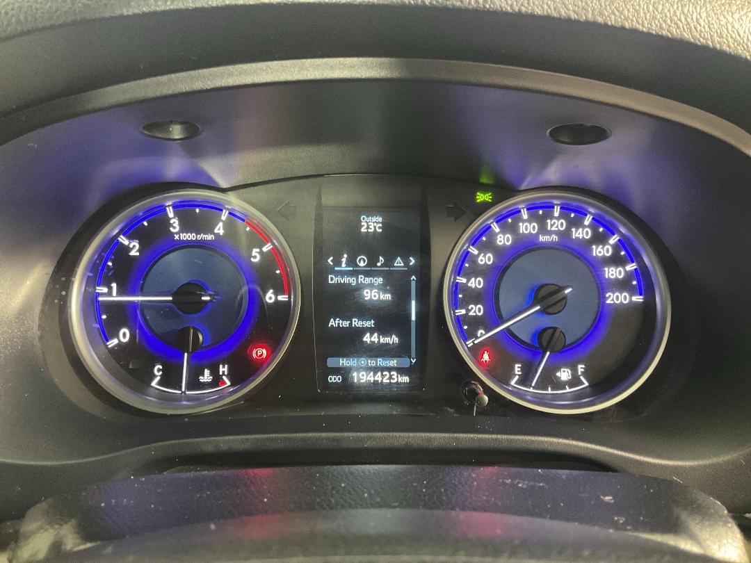 Photo '21' of Toyota Hilux