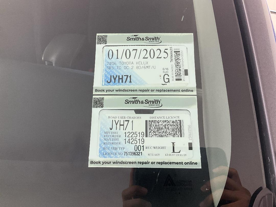 Photo '25' of Toyota Hilux