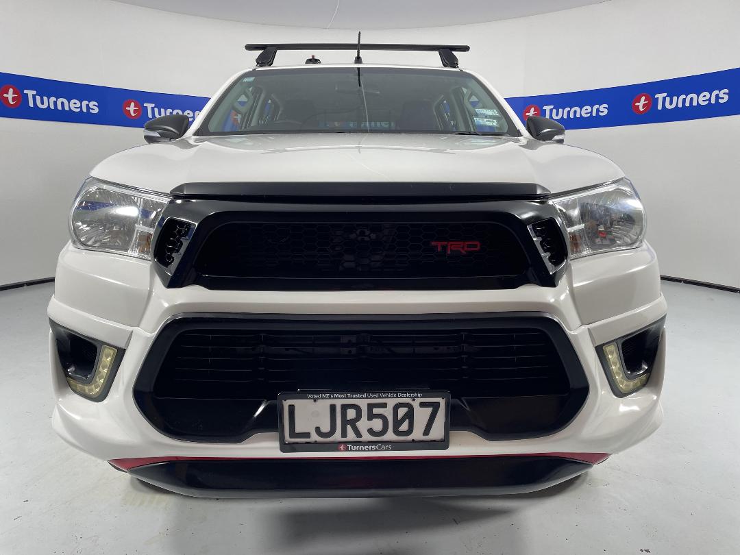 Photo '2' of Toyota Hilux