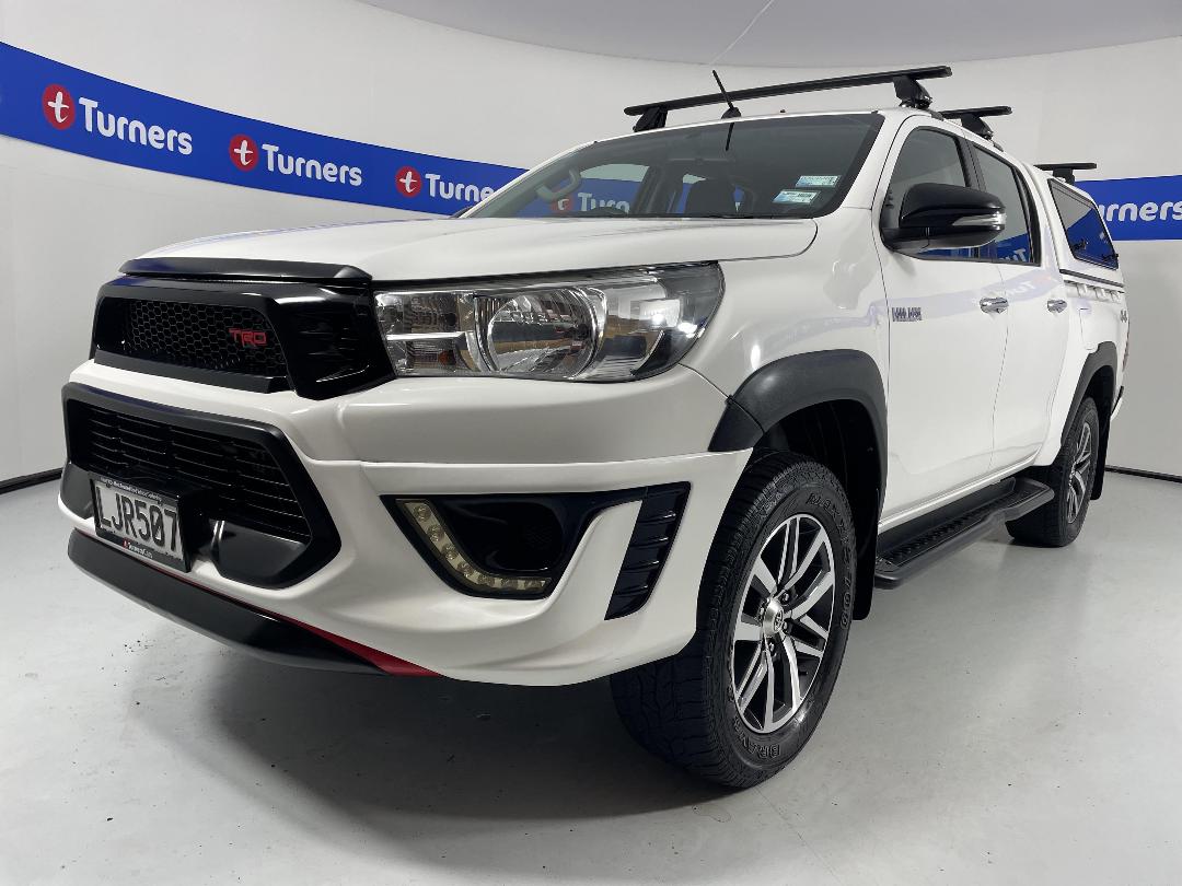 Photo '4' of Toyota Hilux