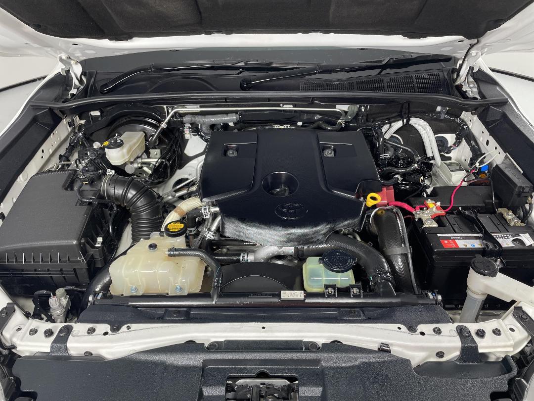 Photo '13' of Toyota Hilux