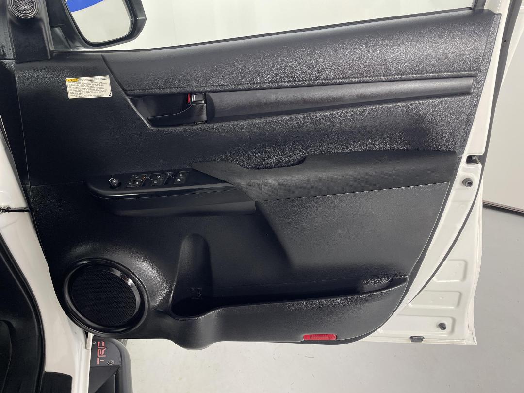 Photo '15' of Toyota Hilux