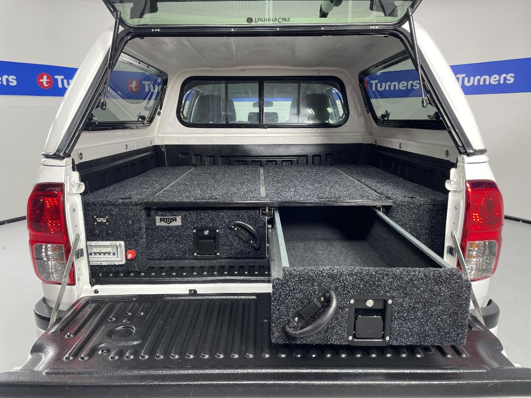 Photo '14' of Toyota Hilux