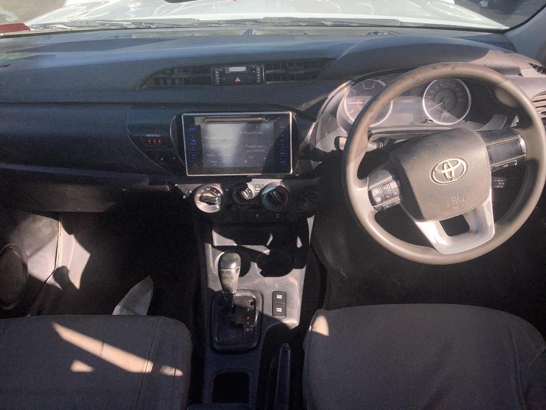 Photo '21' of Toyota Hilux SR TD DC