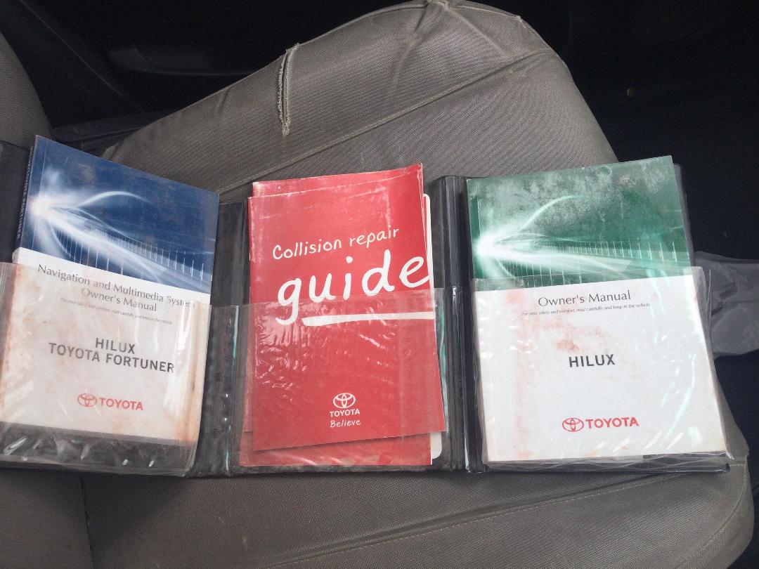 Photo '23' of Toyota Hilux SR TD DC