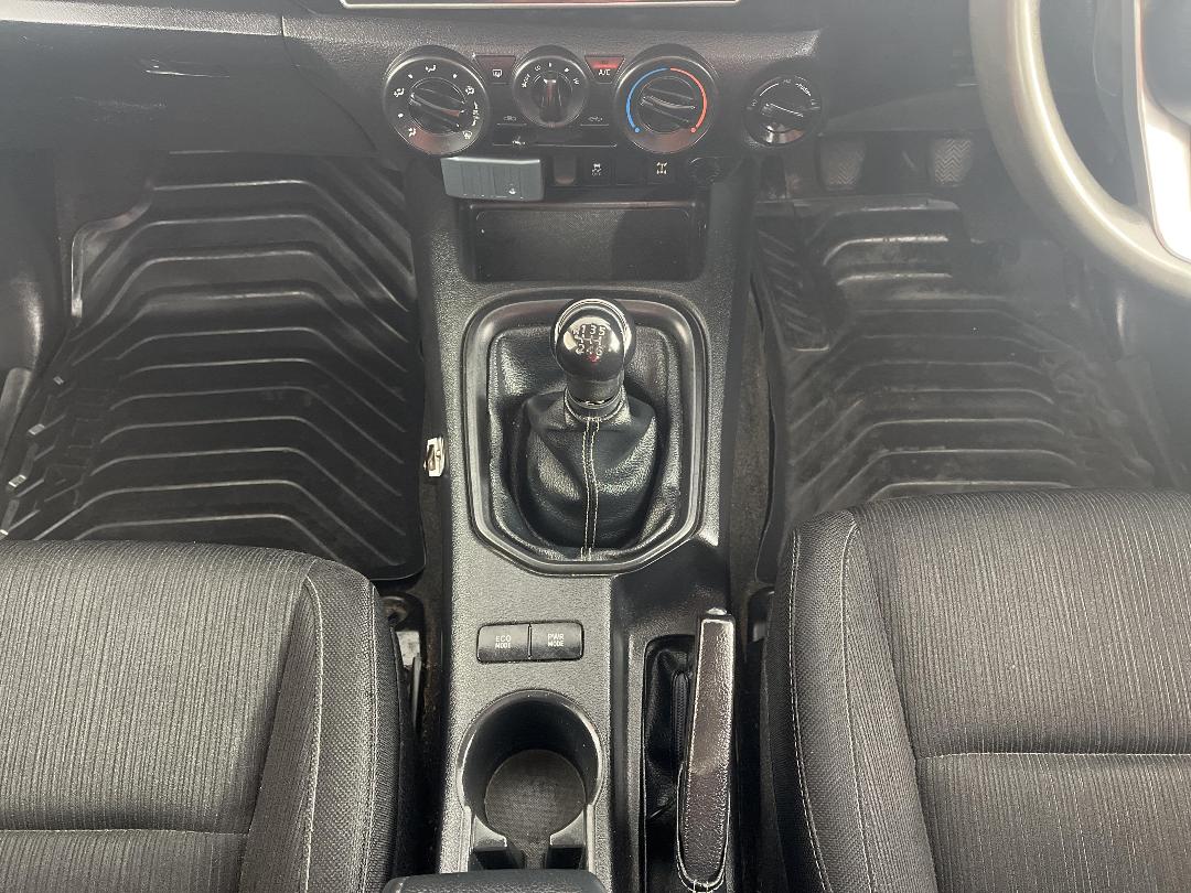 Photo '18' of Toyota Hilux Photo '18' of Toyota Hilux