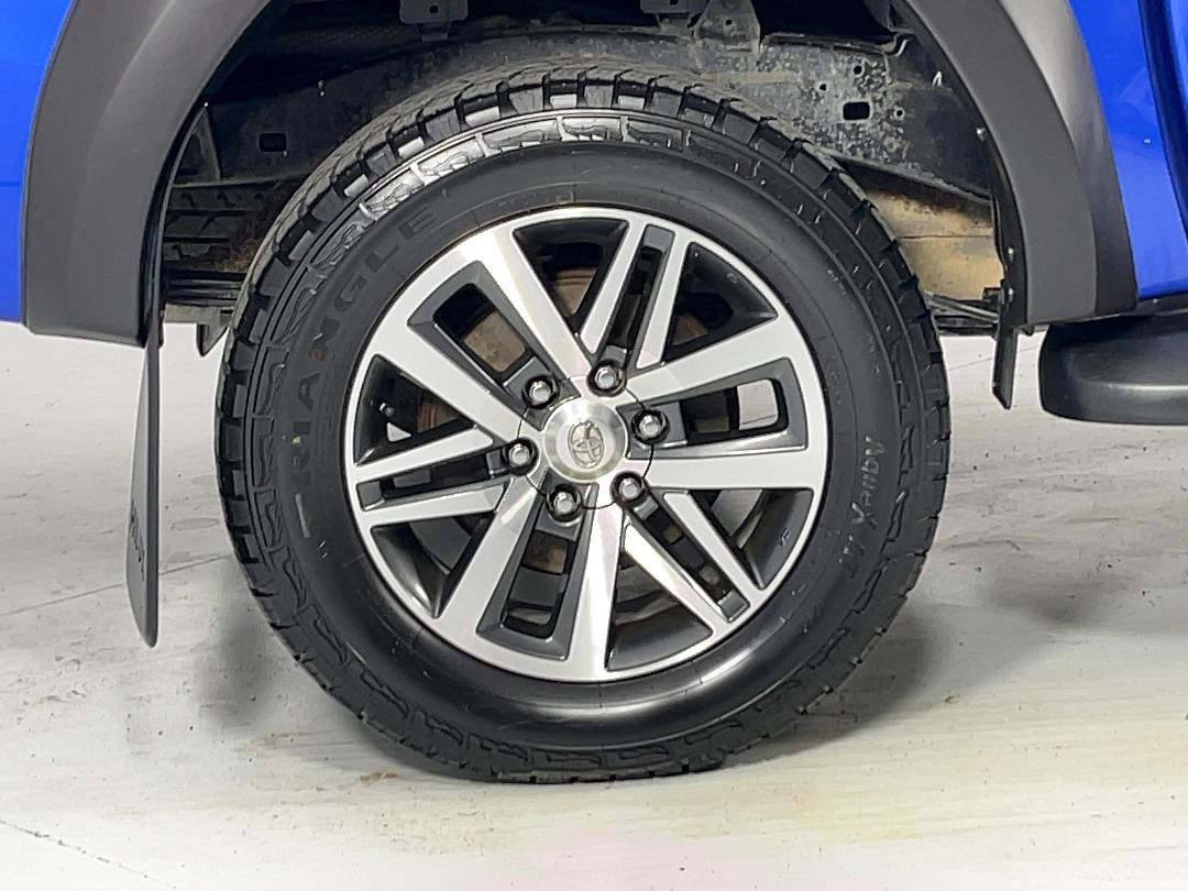 Photo '12' of Toyota Hilux Photo '12' of Toyota Hilux