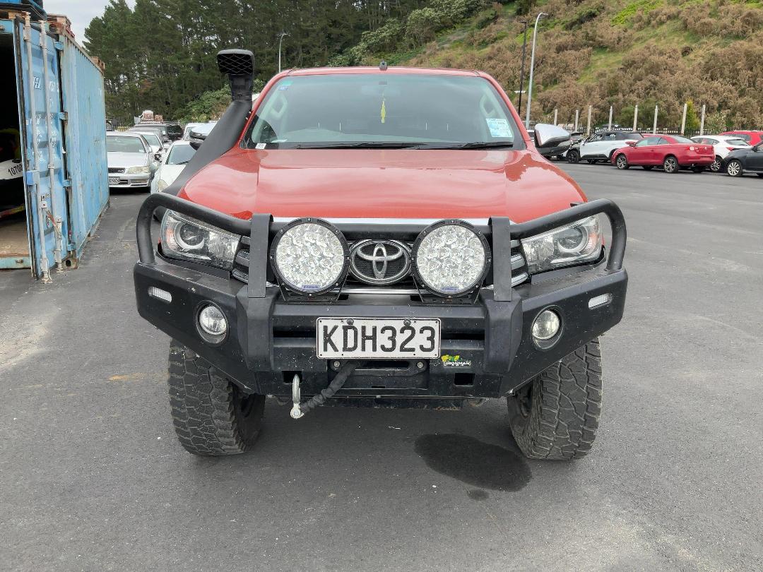 Photo '2' of Toyota Hilux SR5 TD DC