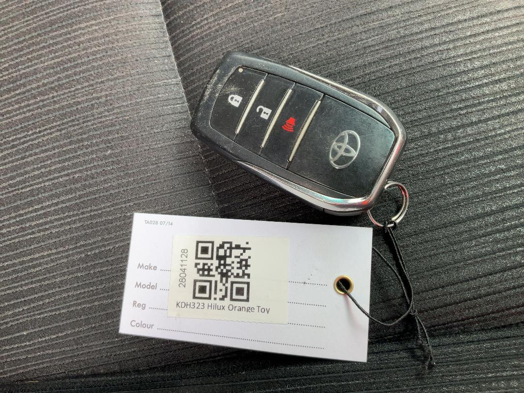 Photo '29' of Toyota Hilux SR5 TD DC