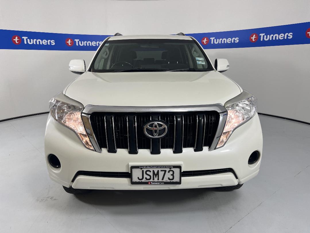 Photo '2' of Toyota Landcruiser Prado Photo '2' of Toyota Landcruiser Prado
