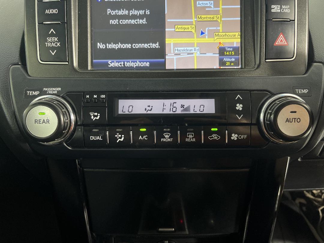 Photo '30' of Toyota Landcruiser Prado Photo '30' of Toyota Landcruiser Prado