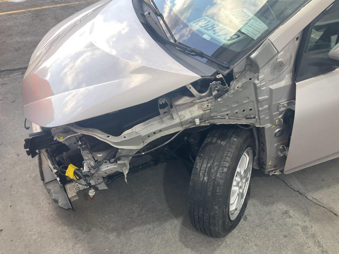 Photo '16' of Toyota Prius Photo '16' of Toyota Prius