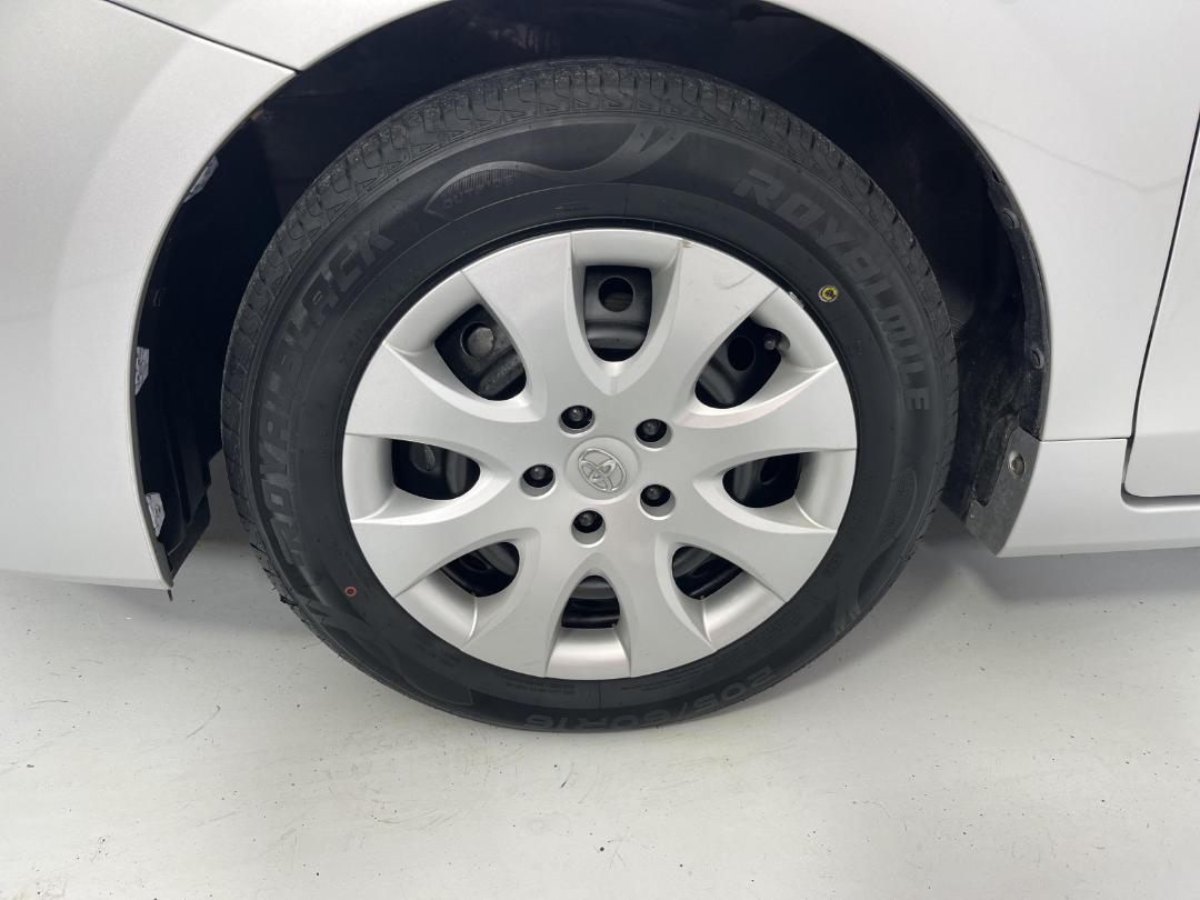 Photo '10' of Toyota Prius