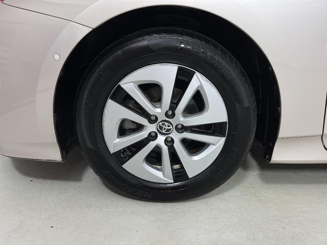 Photo '10' of Toyota Prius Photo '10' of Toyota Prius