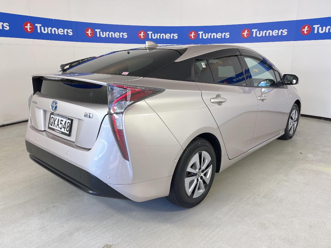 Photo '7' of Toyota Prius Photo '7' of Toyota Prius