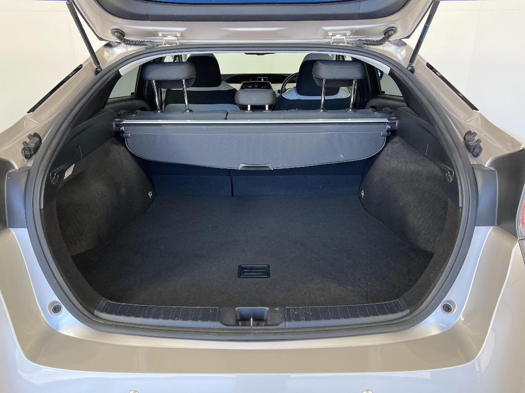 Photo '14' of Toyota Prius Photo '14' of Toyota Prius