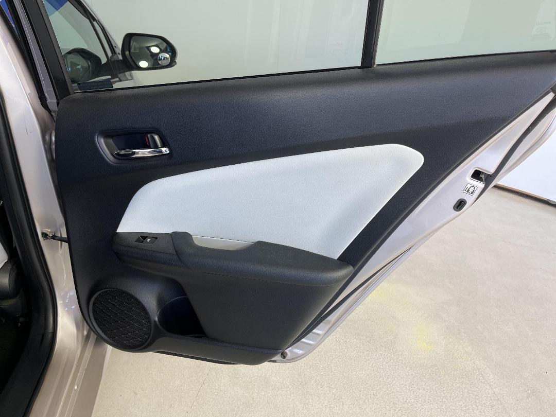 Photo '19' of Toyota Prius Photo '19' of Toyota Prius