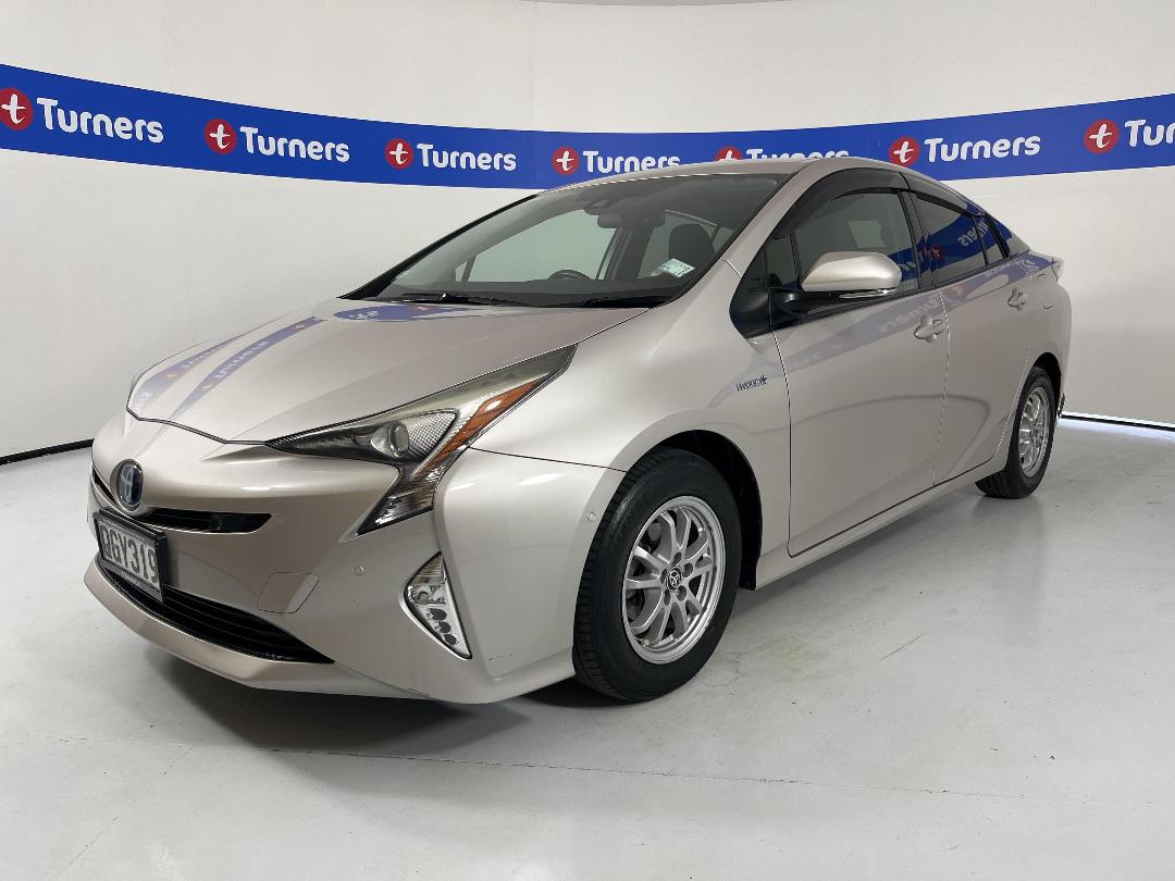 Photo '4' of Toyota Prius