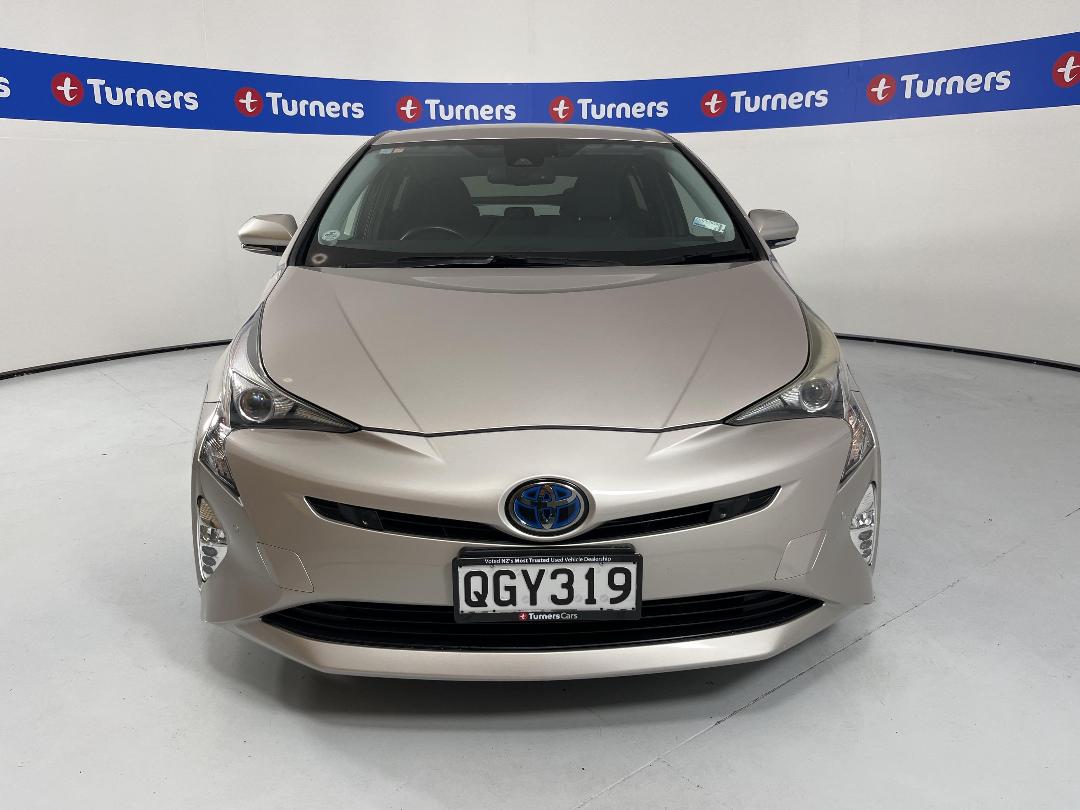 Photo '2' of Toyota Prius