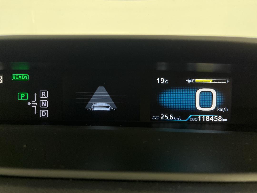 Photo '21' of Toyota Prius