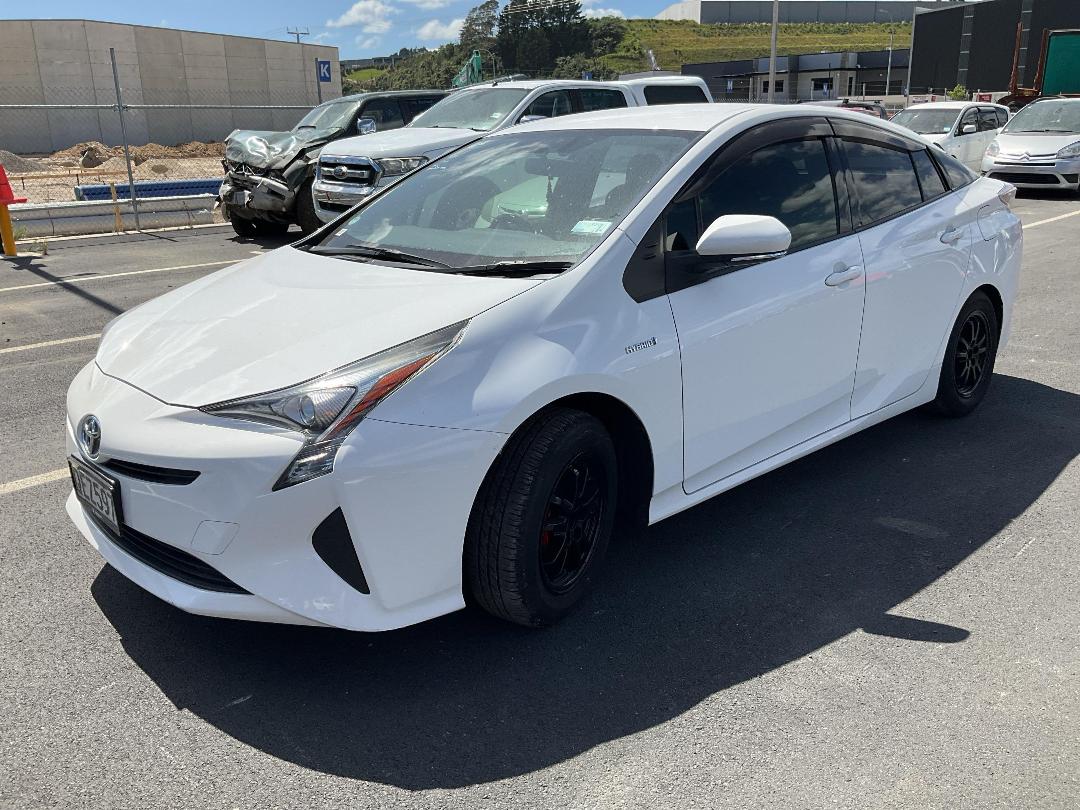 Photo '2' of Toyota Prius