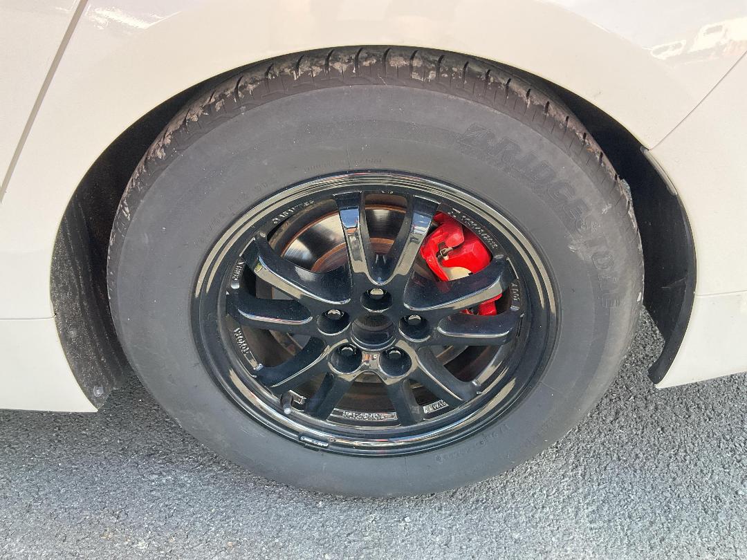 Photo '12' of Toyota Prius