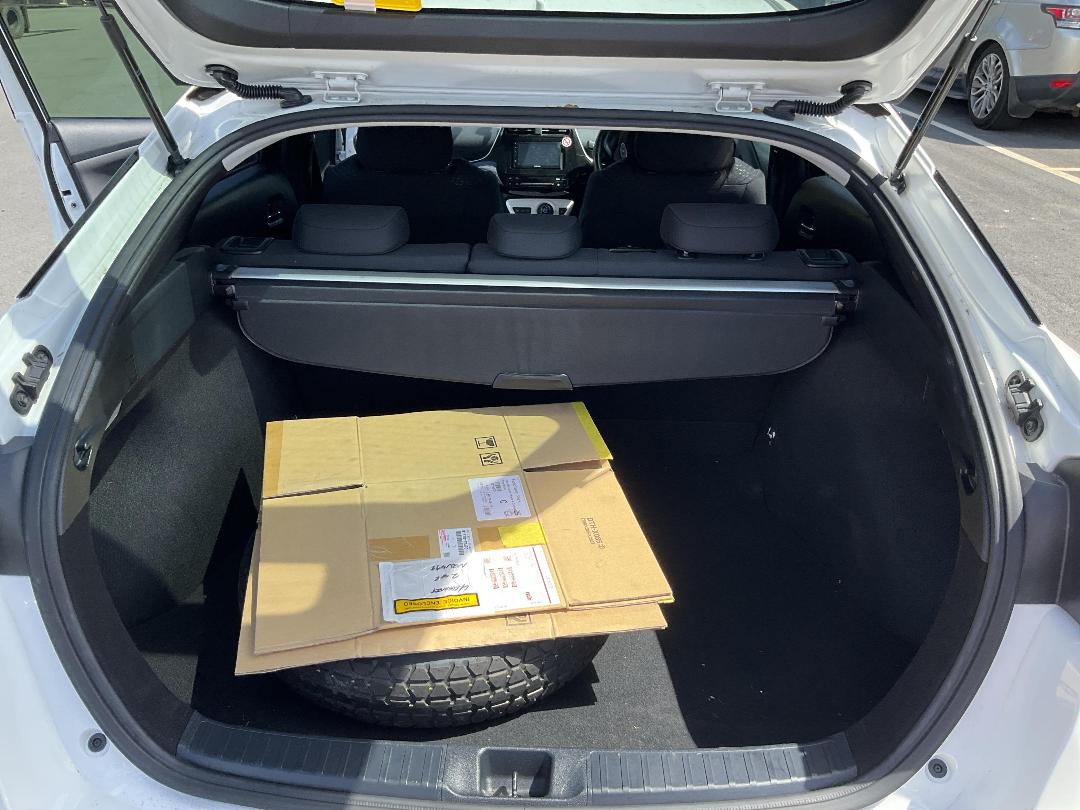 Photo '18' of Toyota Prius