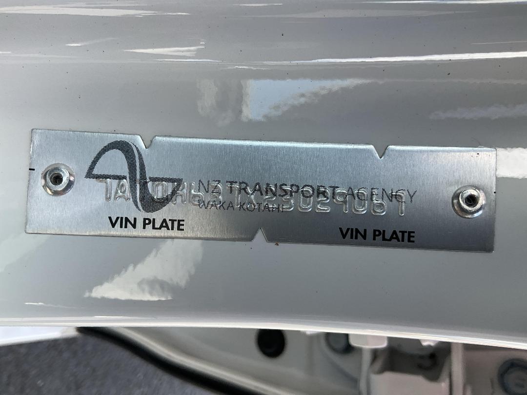 Photo '23' of Toyota Prius