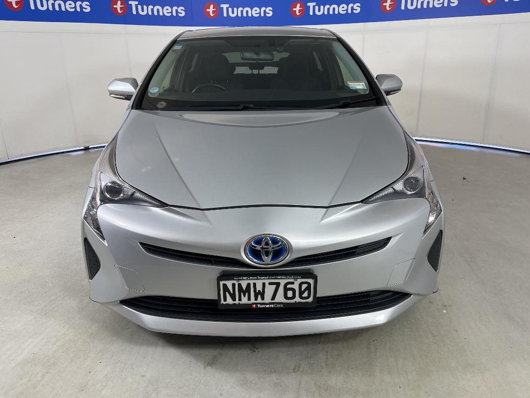 Photo '2' of Toyota Prius