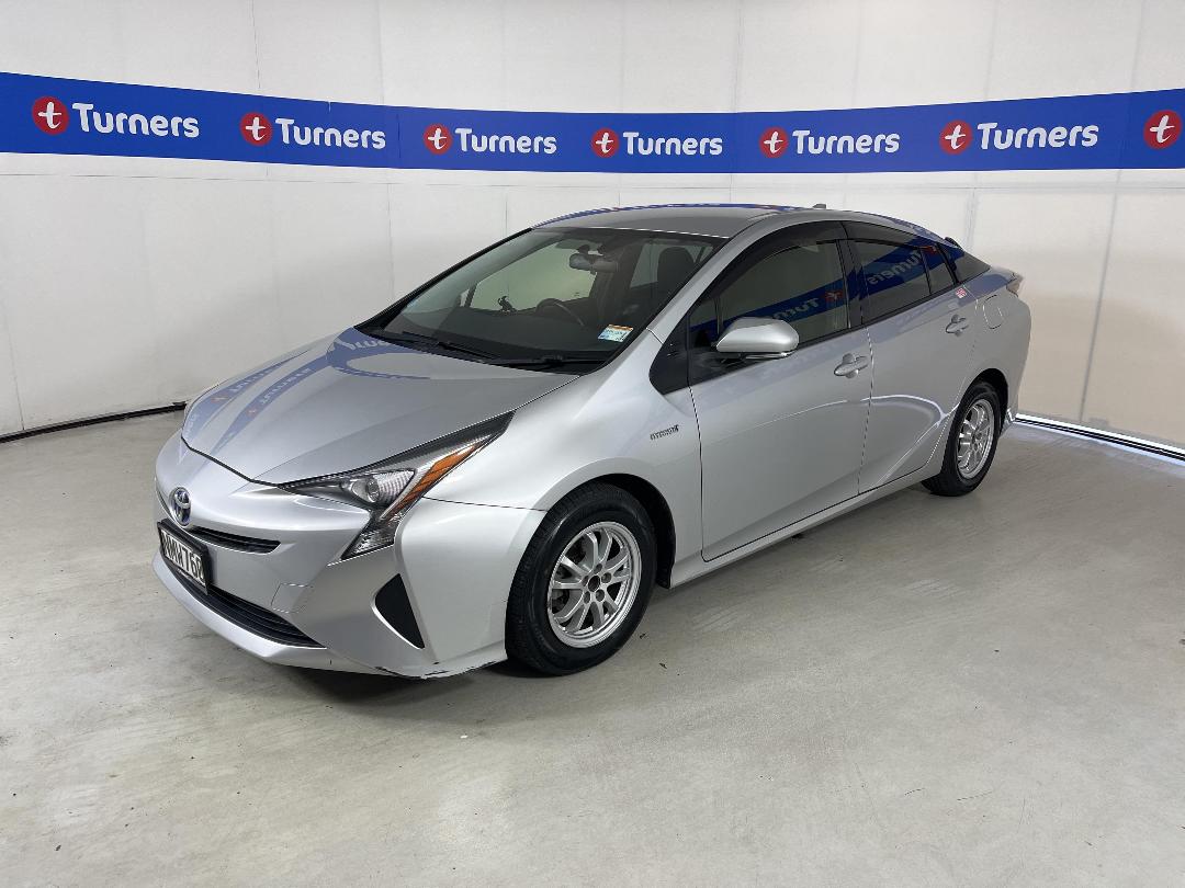 Photo '4' of Toyota Prius