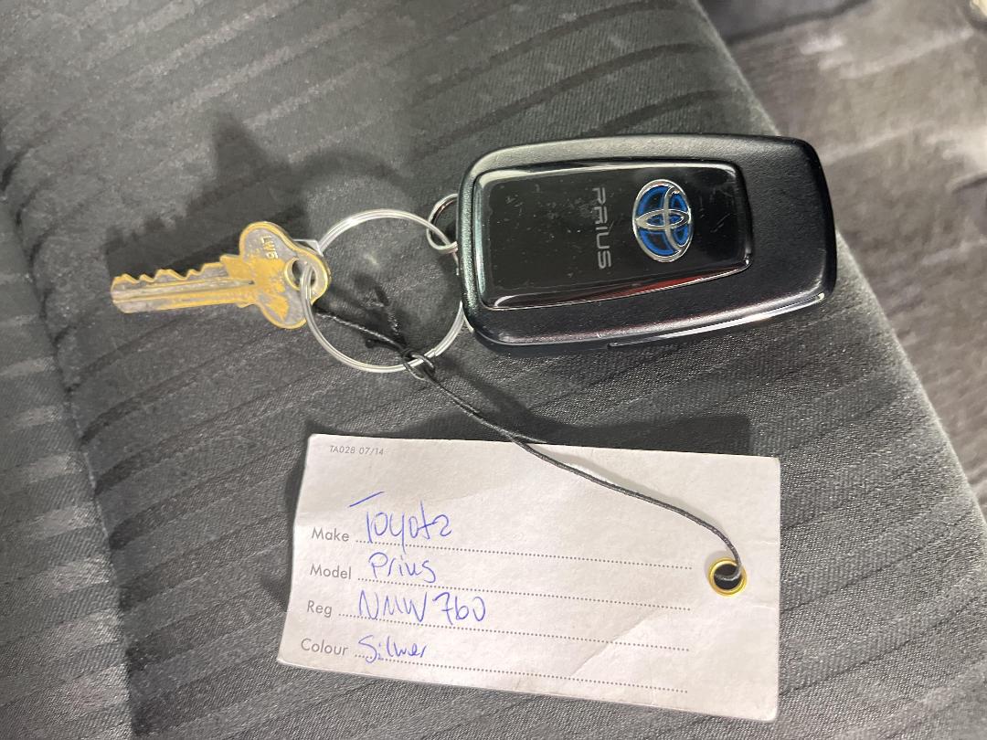 Photo '22' of Toyota Prius