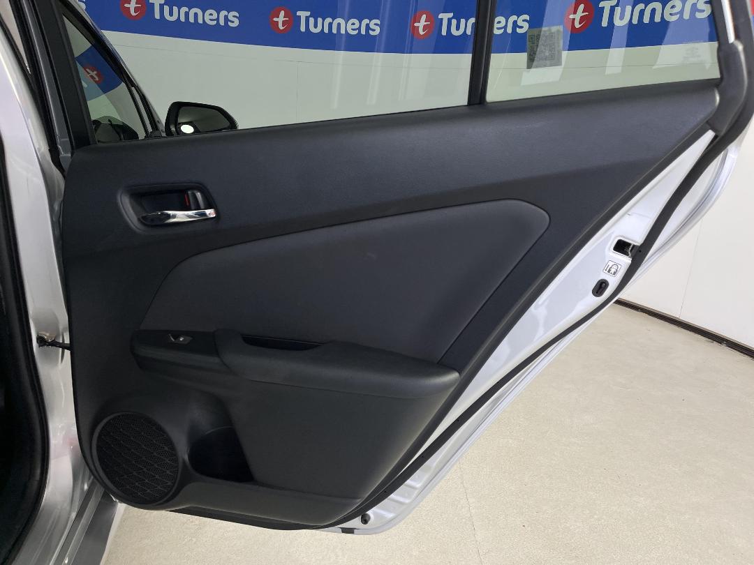 Photo '19' of Toyota Prius