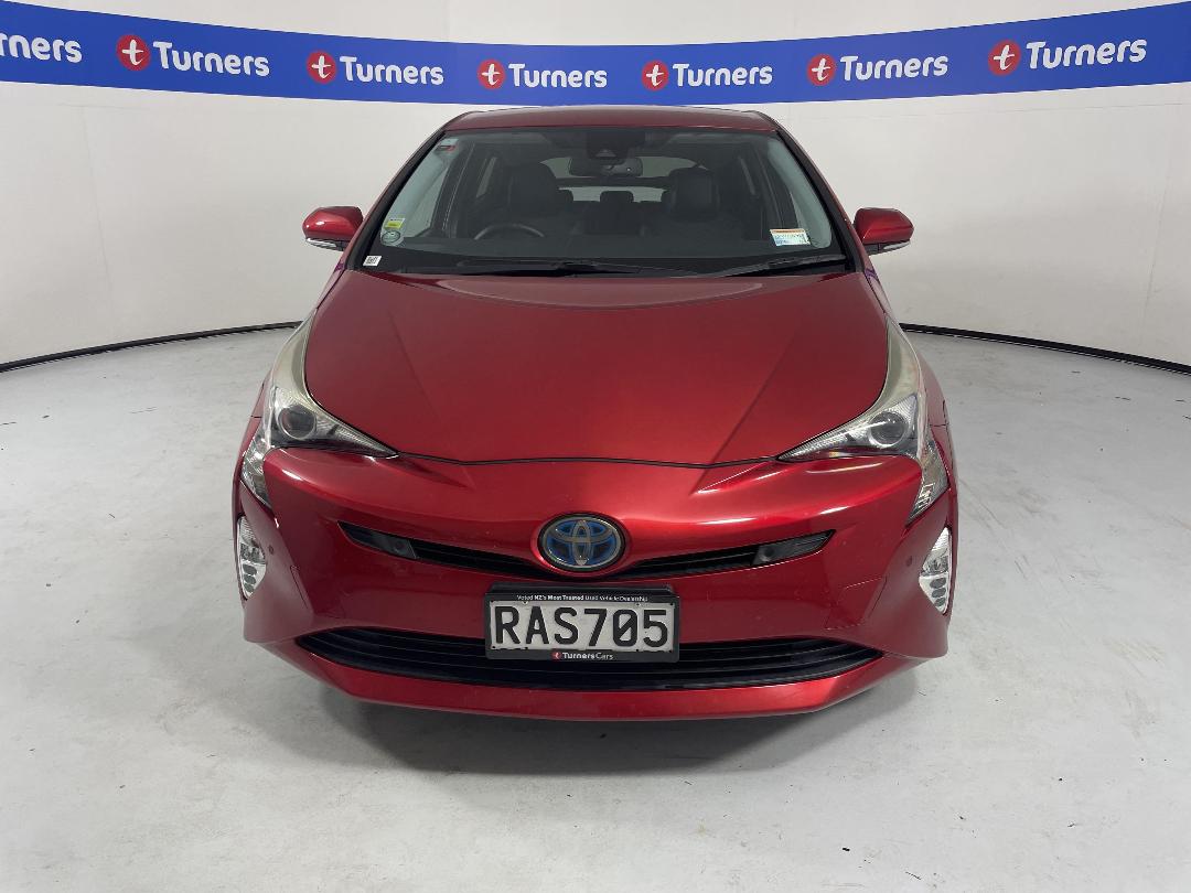 Photo '2' of Toyota Prius