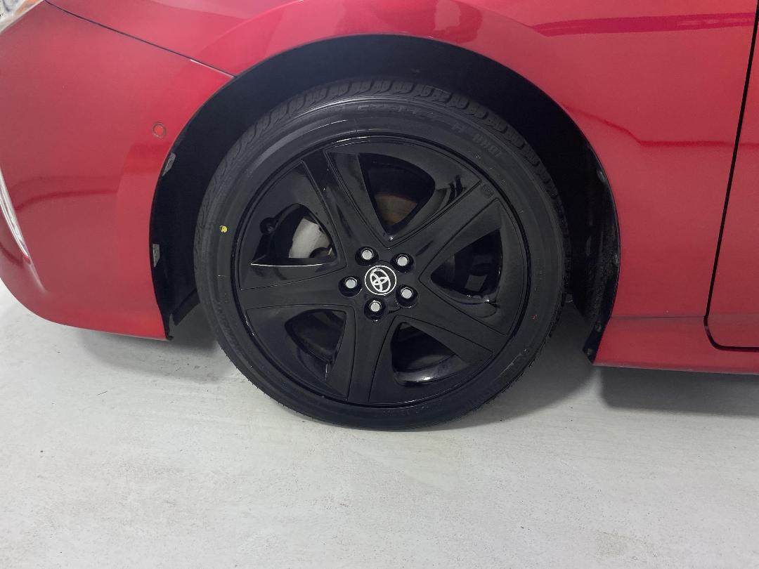 Photo '10' of Toyota Prius