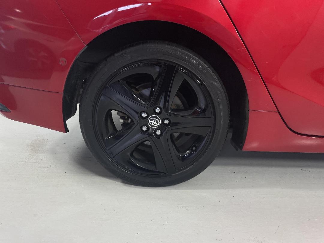 Photo '12' of Toyota Prius