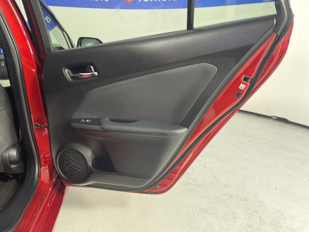 Photo '19' of Toyota Prius