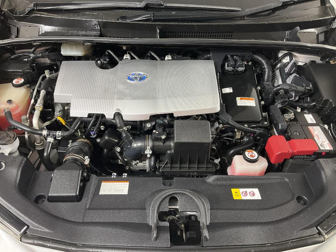 Photo '13' of Toyota Prius