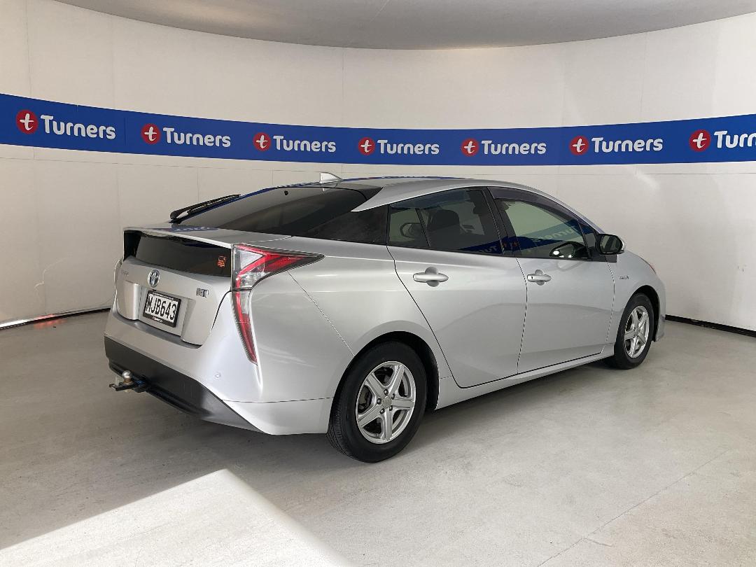Photo '7' of Toyota Prius