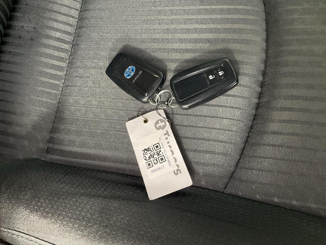 Photo '22' of Toyota Prius