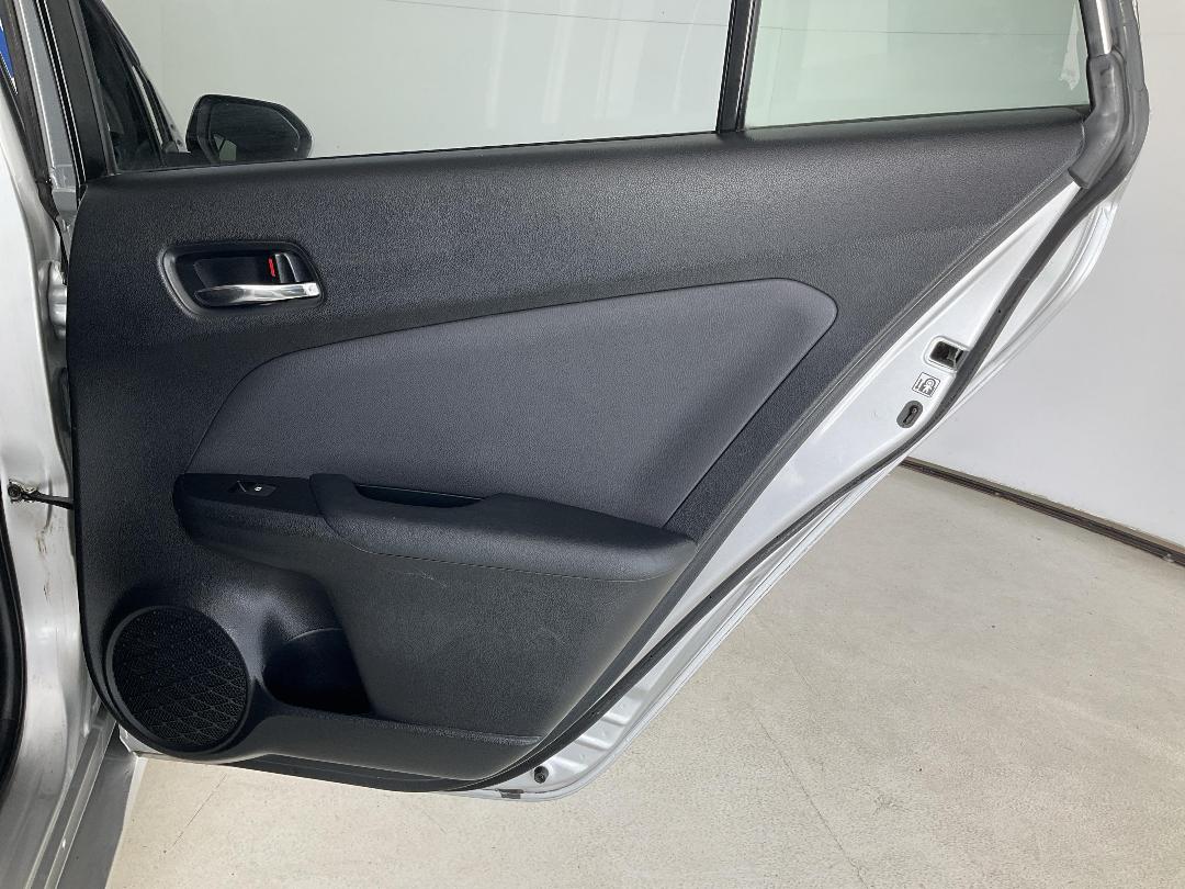 Photo '19' of Toyota Prius