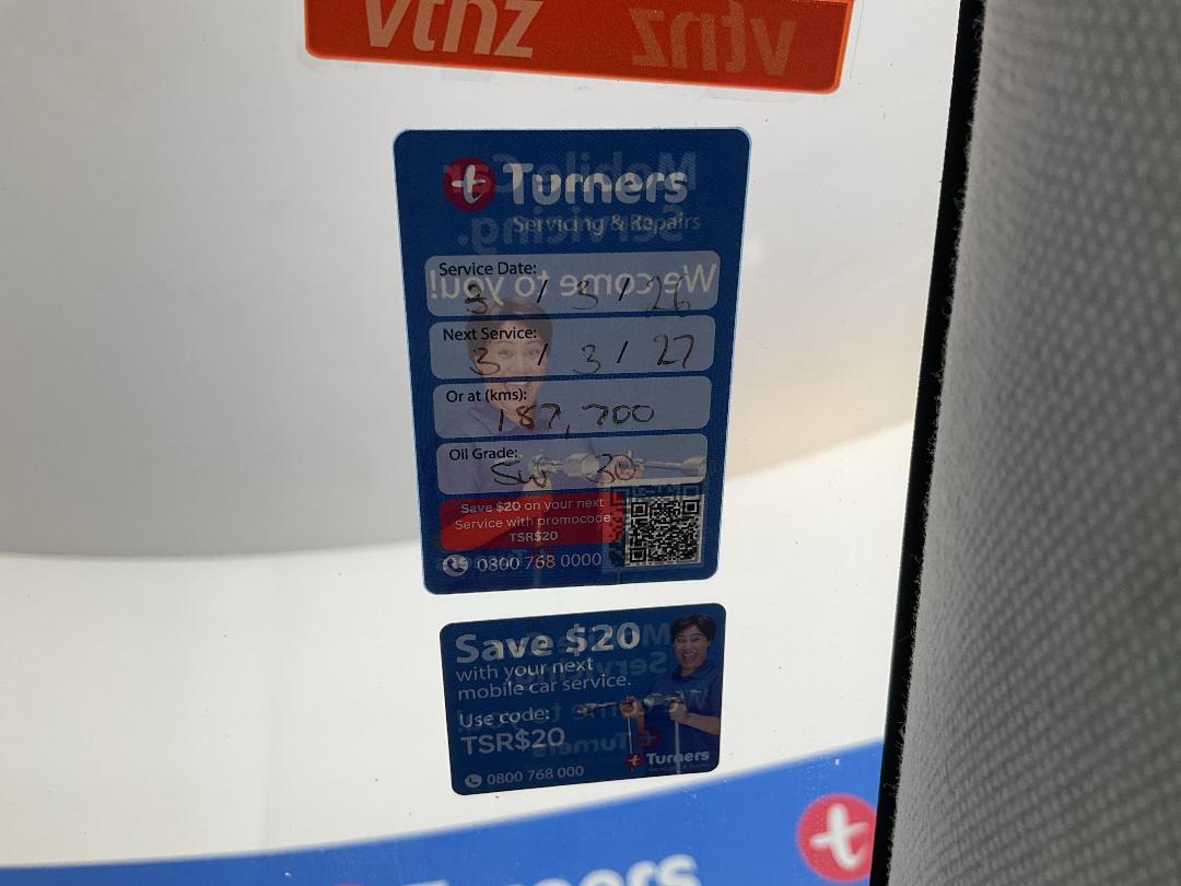 Photo '23' of Toyota Prius