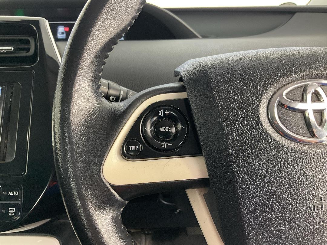 Photo '27' of Toyota Prius