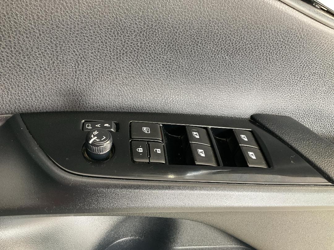 Photo '31' of Toyota Prius