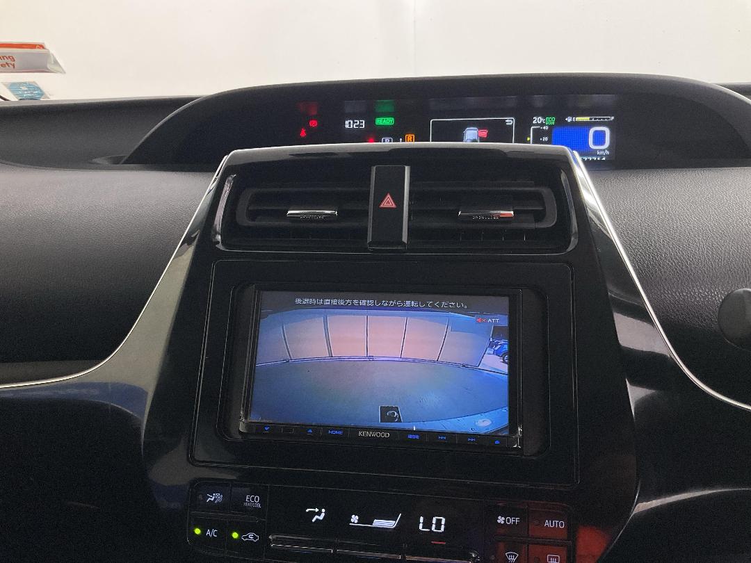 Photo '33' of Toyota Prius