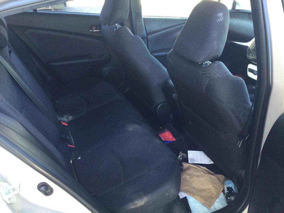 Photo '17' of Toyota Prius Hybrid