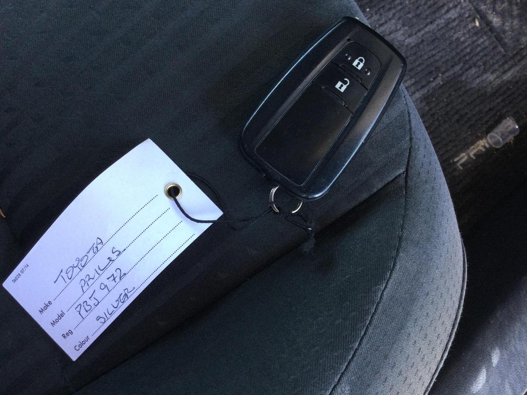 Photo '22' of Toyota Prius Hybrid